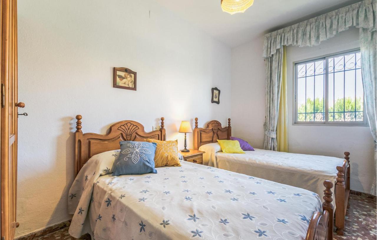 3 Bedroom Beautiful Home In Fuente Tojar Kültér fotó