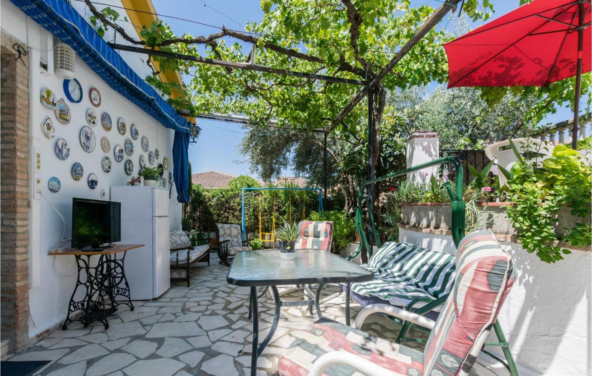 3 Bedroom Beautiful Home In Fuente Tojar Kültér fotó