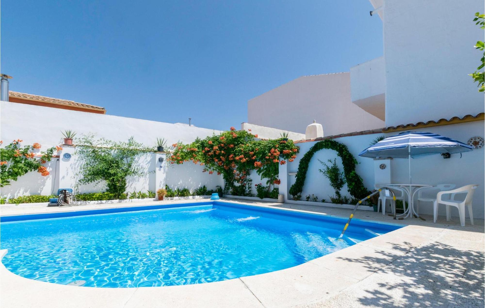 3 Bedroom Beautiful Home In Fuente Tojar Kültér fotó